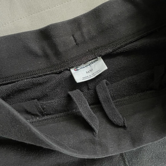 Champion Men’s Sweat Shorts - Picture 3 of 5